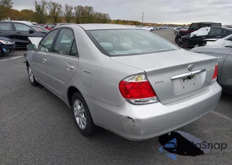 2005 Toyota Camry Le V6 from USA, damaged, VIN 4T1BF32K45U101609